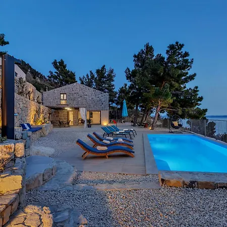 Eaglestone - Isolated Location That Offers Peace And Tranquility Willa *