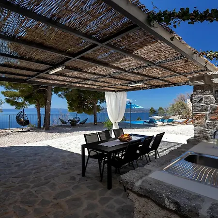 Willa Eaglestone - Isolated Location That Offers Peace And Tranquility Makarska
